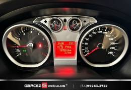 FORD - FOCUS - 2013/2013 - Branca - R$ 58.000,00