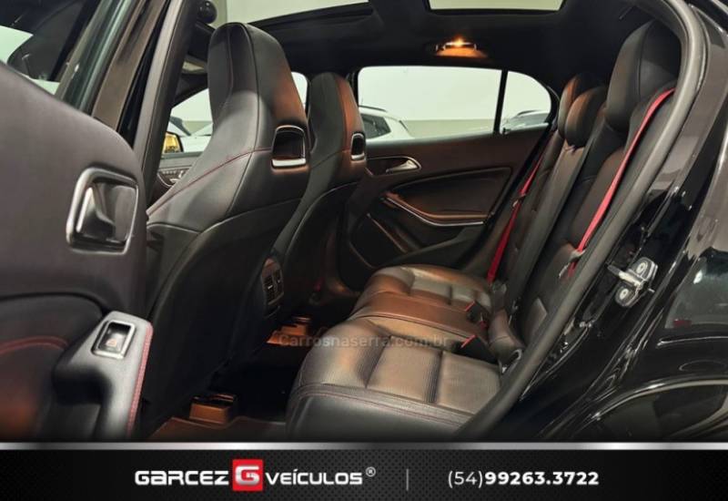 MERCEDES-BENZ - GLA 45 AMG - 2018/2019 - Preta - R$ 249.900,00