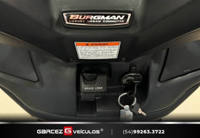 SUZUKI - BURGMAN - 2001/2001 - Azul - R$ 15.000,00