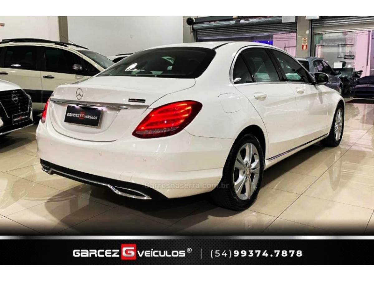 MERCEDES-BENZ - C 180 - 2015/2016 - Branca - R$ 117.900,00