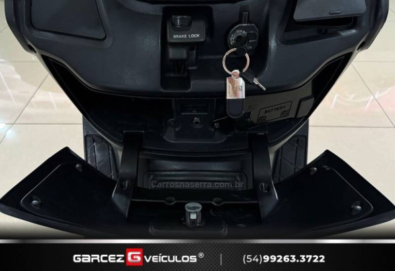 SUZUKI - BURGMAN - 2001/2001 - Azul - R$ 16.000,00