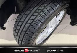 VOLKSWAGEN - CROSSFOX - 2005/2006 - Preta - R$ 32.900,00