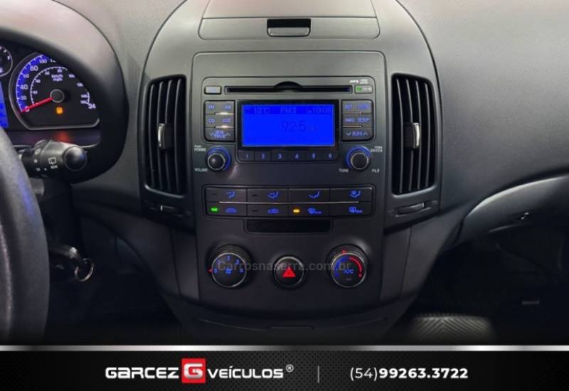 HYUNDAI - I30 - 2010/2011 - Prata - R$ 45.900,00