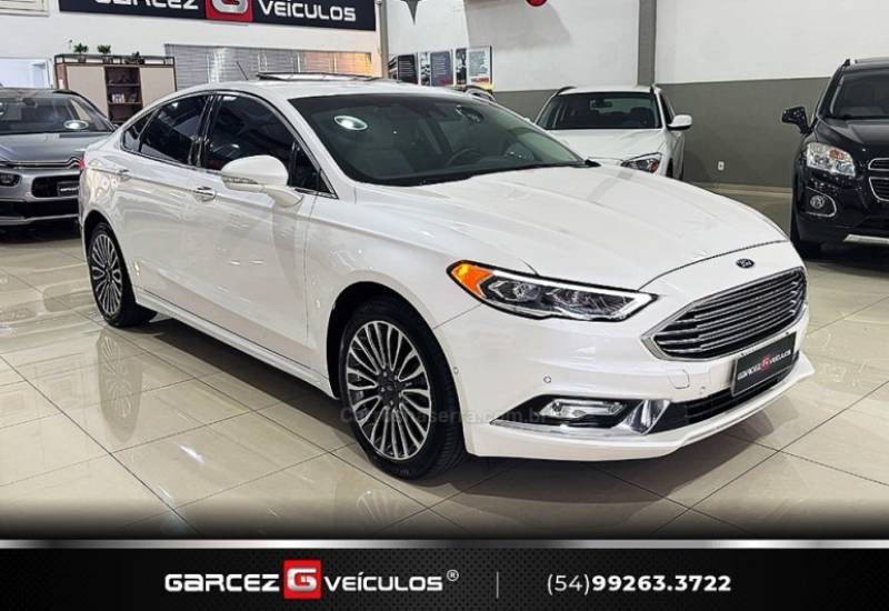 FORD - FUSION - 2016/2017 - Branca - R$ 110.000,00