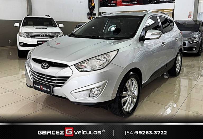 HYUNDAI - IX35 - 2010/2011 - Prata - R$ 57.900,00