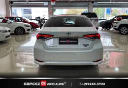TOYOTA - COROLLA - 2022/2023 - Branca - R$ 136.000,00