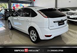 FORD - FOCUS - 2013/2013 - Branca - R$ 58.000,00