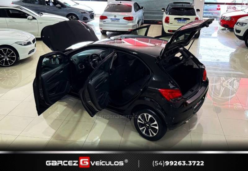 CHEVROLET - ONIX - 2014/2014 - Preta - R$ 51.900,00