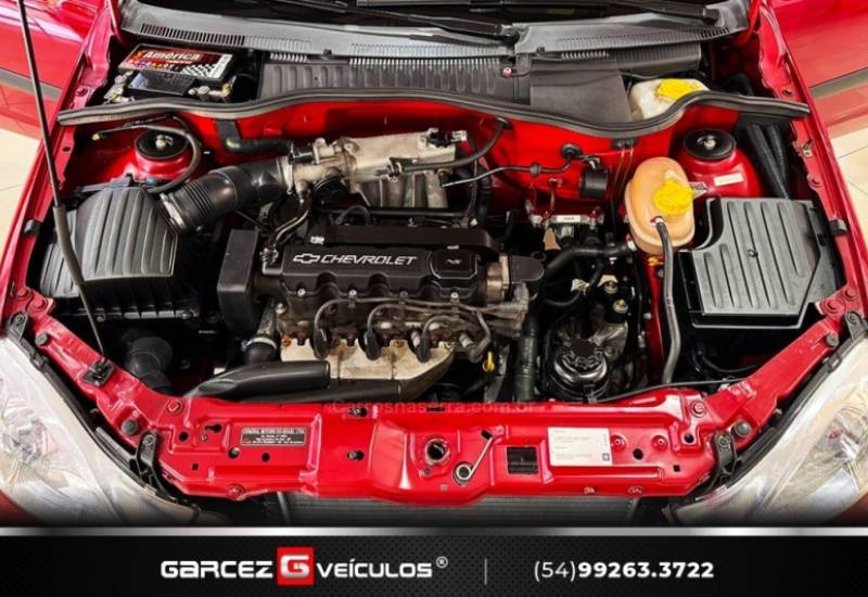 CHEVROLET - CORSA - 2003/2004 - Vermelha - R$ 23.900,00