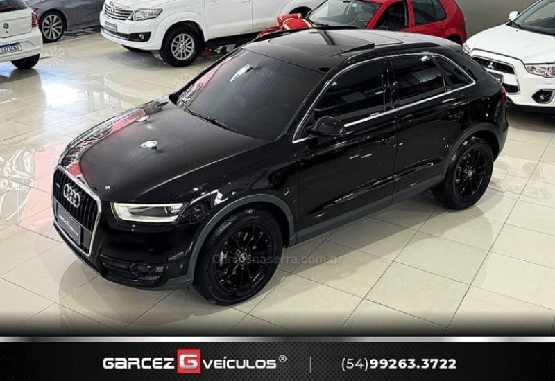 AUDI - Q3 - 2015/2015 - Preta - R$ 90.000,00