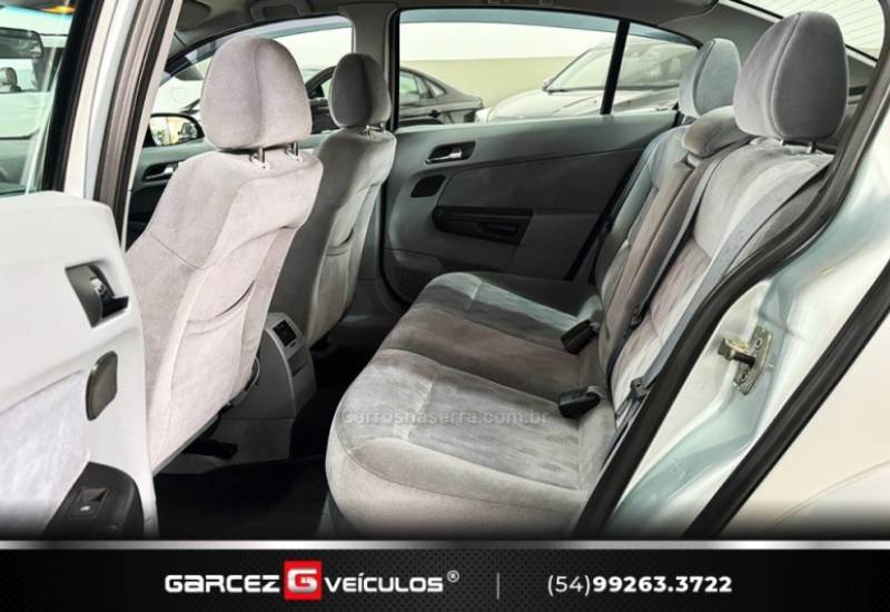 CHEVROLET - VECTRA - 2008/2009 - Prata - R$ 39.900,00