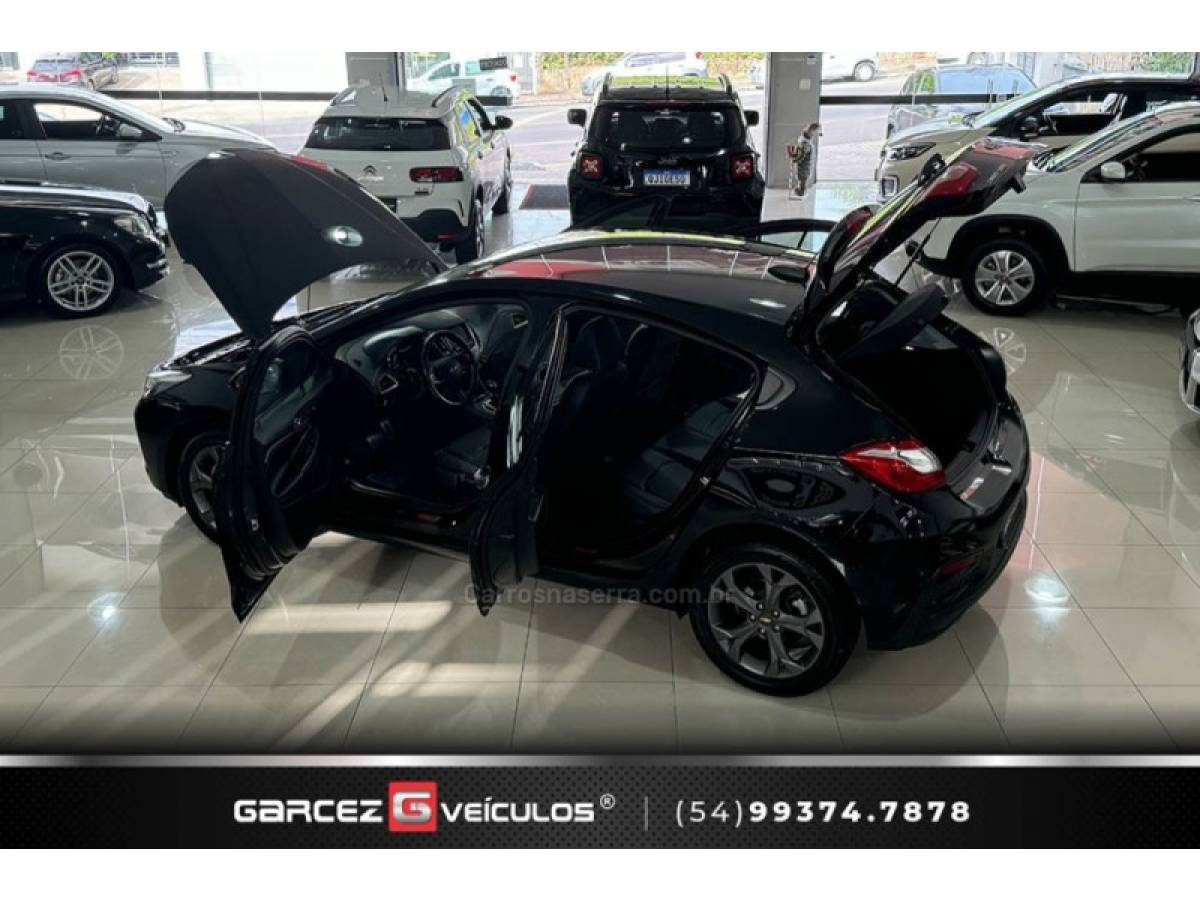 CHEVROLET - CRUZE - 2019/2020 - Preta - R$ 105.000,00