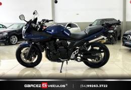 SUZUKI - BANDIT - 2011/2011 - Azul - R$ 32.000,00