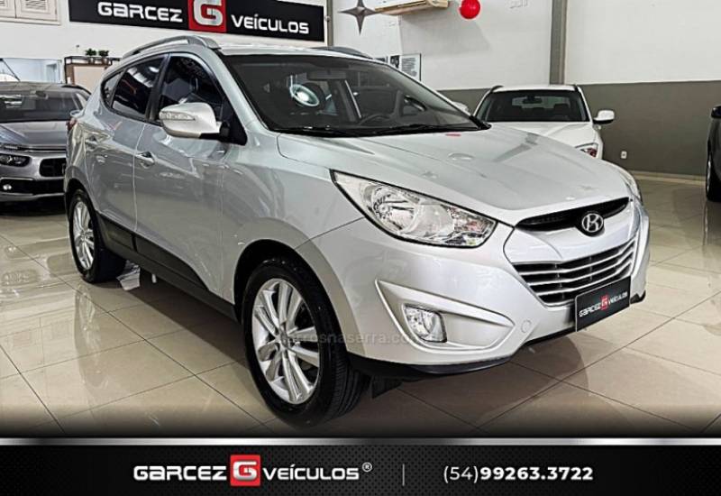 HYUNDAI - IX35 - 2010/2011 - Prata - R$ 57.900,00