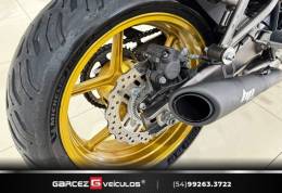KAWASAKI - VERSYS 1000 - 2012/2013 - Branca - R$ 43.900,00