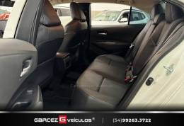 TOYOTA - COROLLA - 2022/2023 - Branca - R$ 136.000,00