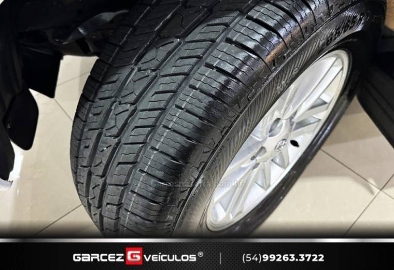 TOYOTA - HILUX SW4 - 2013/2013 - Branca - R$ 144.900,00