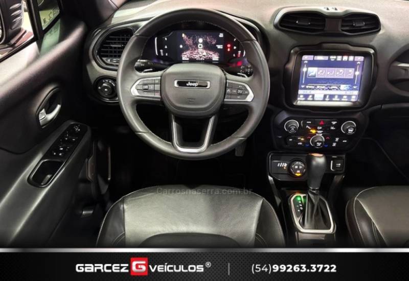 JEEP - RENEGADE - 2022/2022 - Preta - R$ 129.900,00