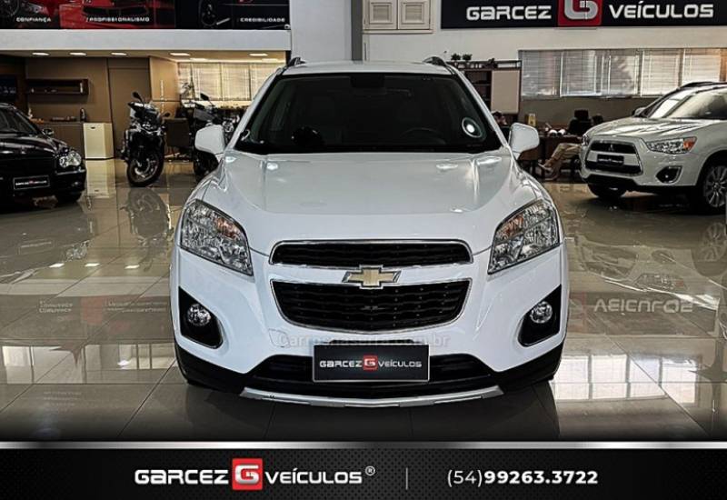 CHEVROLET - TRACKER - 2013/2014 - Branca - R$ 68.900,00