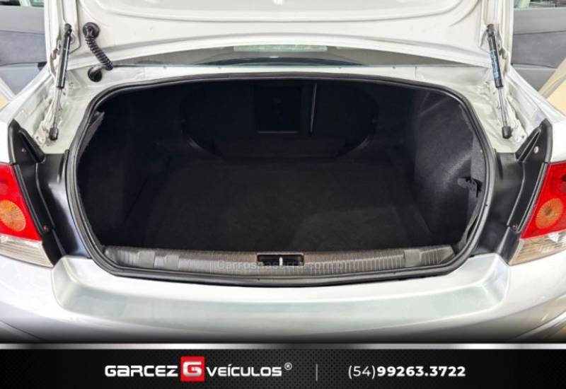 CHEVROLET - VECTRA - 2008/2009 - Prata - R$ 39.900,00