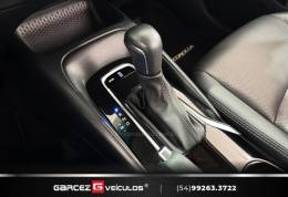 TOYOTA - COROLLA - 2022/2023 - Branca - R$ 136.000,00