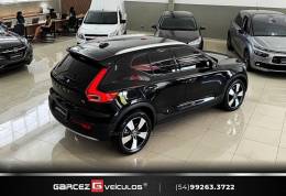 VOLVO - XC 40 - 2020/2020 - Preta - R$ 152.000,00