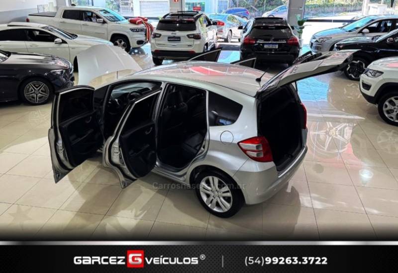 HONDA - FIT - 2009/2009 - Prata - R$ 51.900,00