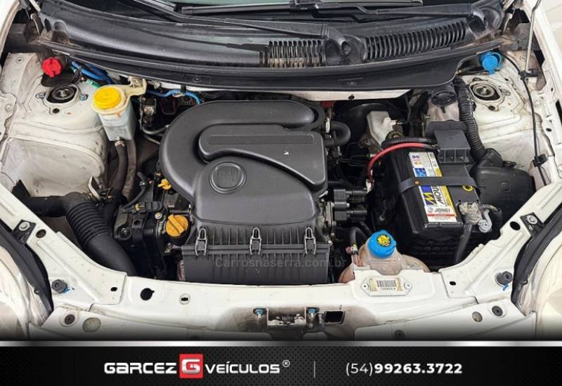 FIAT - PALIO - 2012/2013 - Branca - R$ 33.000,00