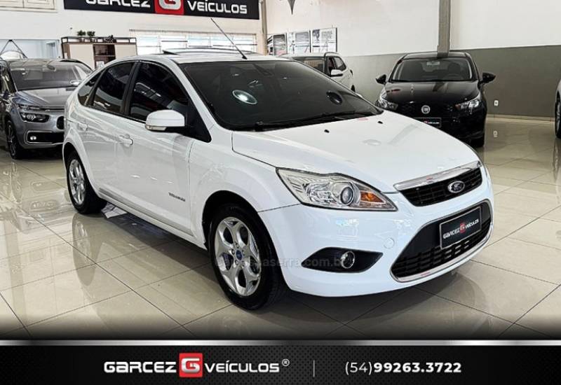 FORD - FOCUS - 2013/2013 - Branca - R$ 58.000,00