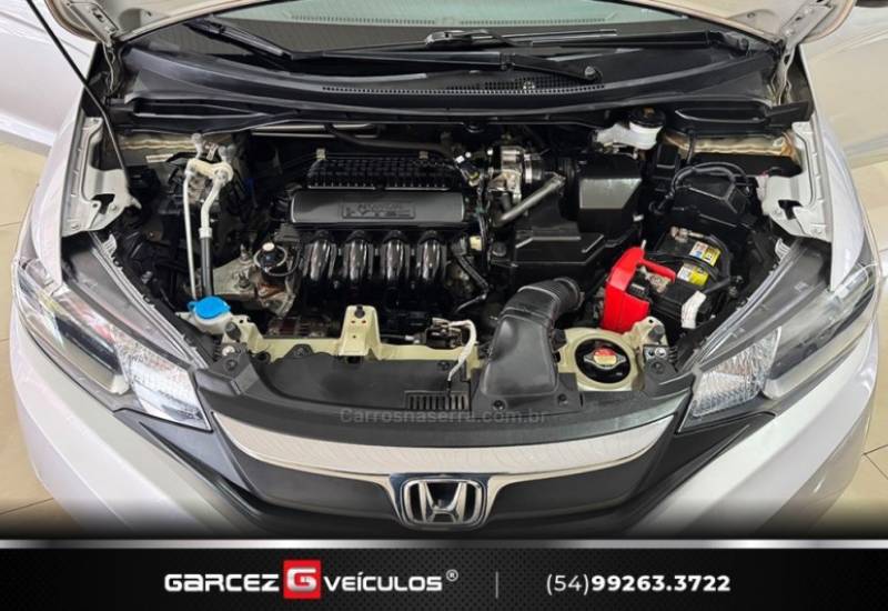 HONDA - FIT - 2015/2015 - Prata - R$ 65.900,00