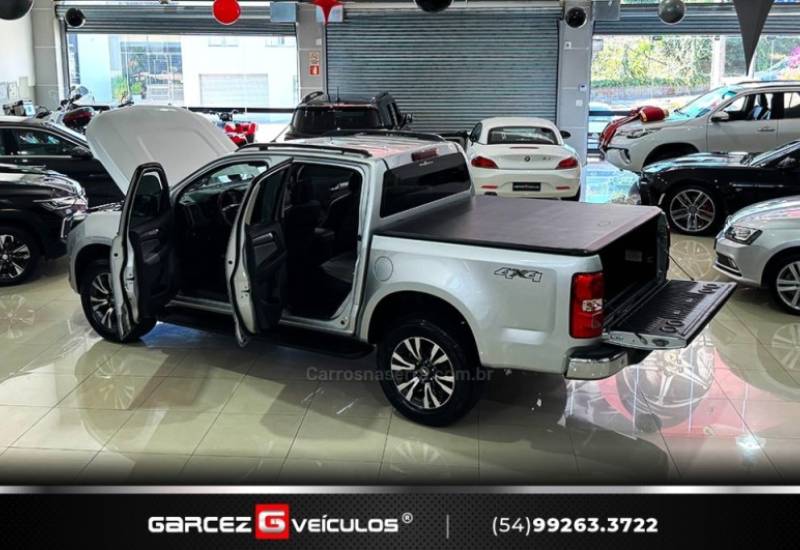 CHEVROLET - S10 - 2019/2020 - Prata - R$ 177.000,00