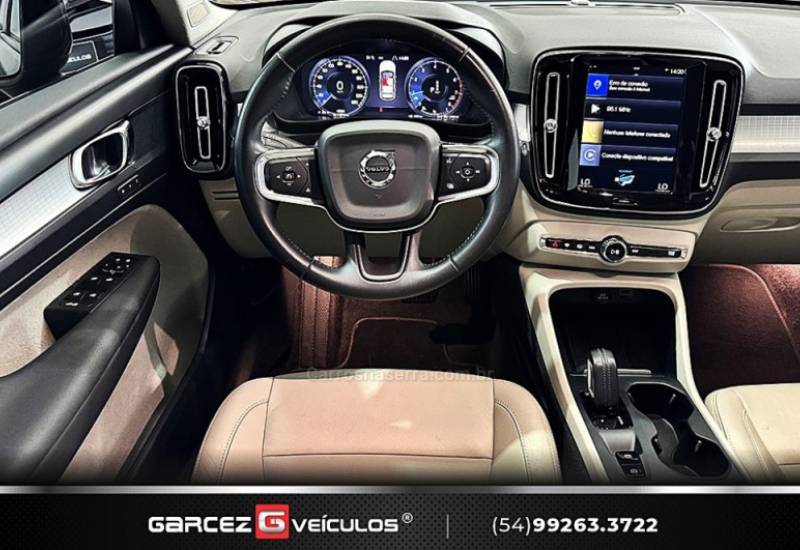 VOLVO - XC 40 - 2020/2020 - Preta - R$ 152.000,00