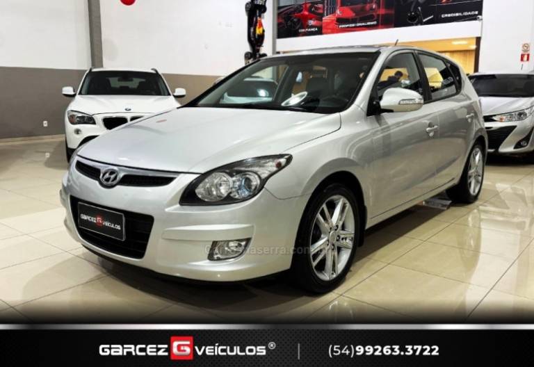 HYUNDAI - I30 - 2010/2011 - Prata - R$ 45.900,00