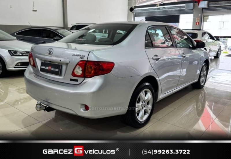 TOYOTA - COROLLA - 2009/2010 - Prata - R$ 58.900,00
