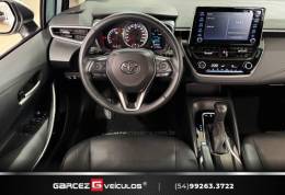 TOYOTA - COROLLA - 2022/2023 - Branca - R$ 136.000,00