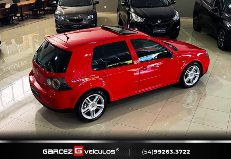 VOLKSWAGEN - GOLF - 2008/2009 - Vermelha - R$ 85.000,00