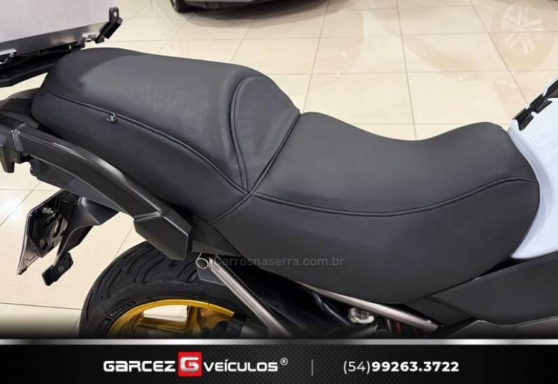 KAWASAKI - VERSYS 1000 - 2012/2013 - Branca - R$ 43.900,00