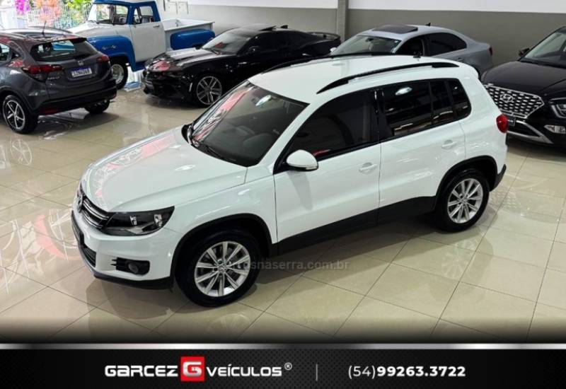 VOLKSWAGEN - TIGUAN - 2017/2017 - Branca - R$ 84.900,00