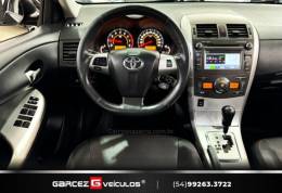 TOYOTA - COROLLA - 2013/2014 - Preta - R$ 75.900,00