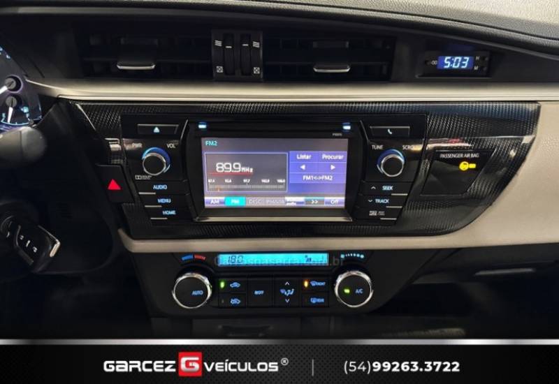 TOYOTA - COROLLA - 2015/2016 - Branca - R$ 88.000,00