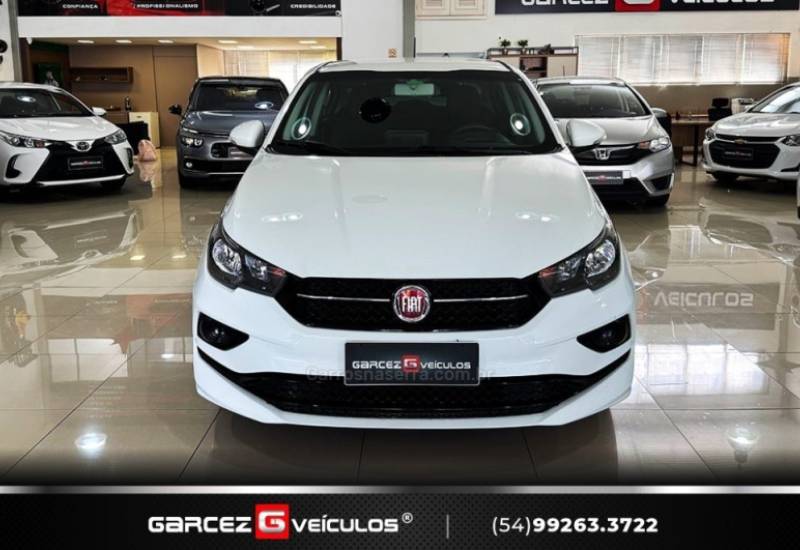 FIAT - CRONOS - 2017/2018 - Branca - R$ 64.900,00
