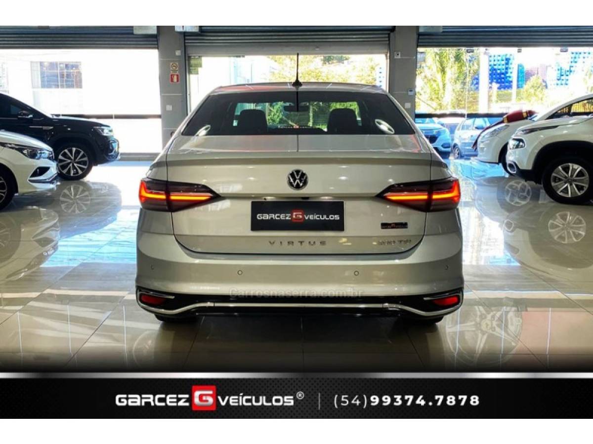 VOLKSWAGEN - VIRTUS - 2023/2024 - Prata - R$ 125.000,00