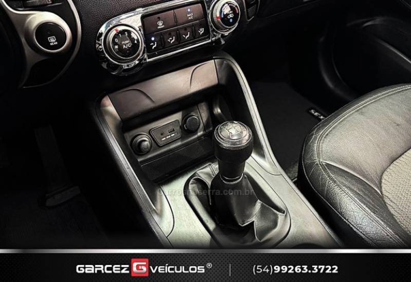 HYUNDAI - IX35 - 2010/2011 - Prata - R$ 57.900,00