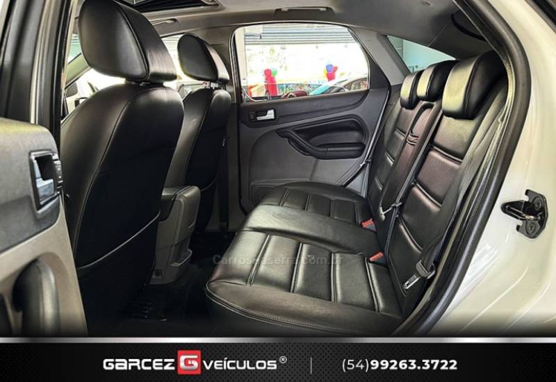 FORD - FOCUS - 2013/2013 - Branca - R$ 58.000,00