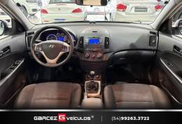 HYUNDAI - I30 - 2010/2011 - Prata - R$ 45.900,00