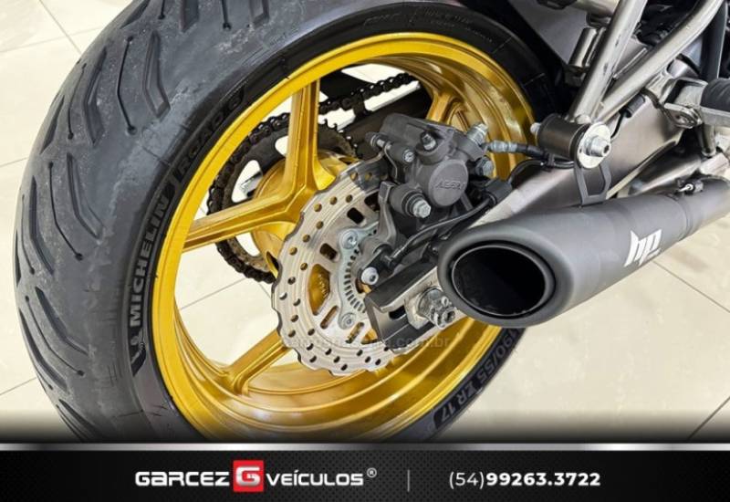 KAWASAKI - VERSYS 1000 - 2012/2013 - Branca - R$ 43.900,00