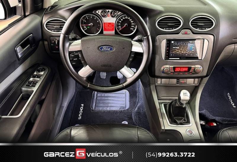 FORD - FOCUS - 2013/2013 - Branca - R$ 58.000,00
