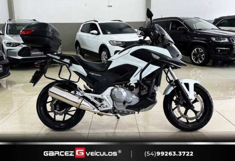 HONDA - NC 700X - 2014/2014 - Branca - R$ 34.000,00