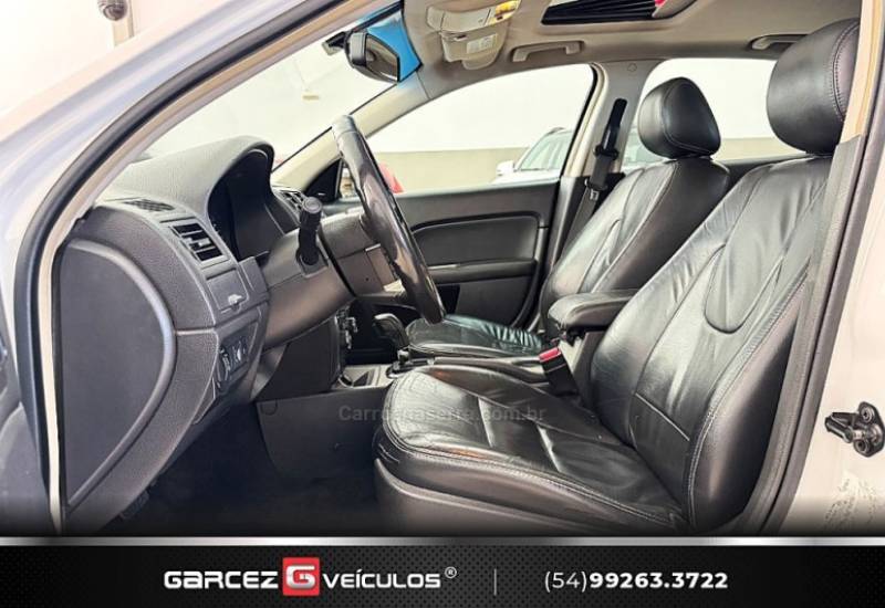 FORD - FUSION - 2011/2012 - Branca - R$ 54.000,00