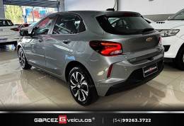 CHEVROLET - ONIX - 2023/2024 - Prata - R$ 97.900,00